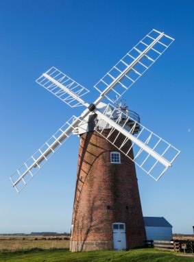 We pass iconic windmills built to crush grains