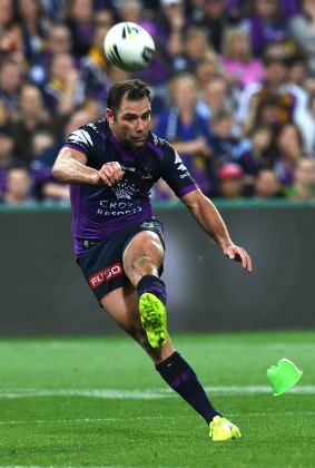 Another feat: Cameron Smith strikes the ball cleanly and passes 1000 goals.