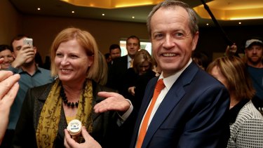 Federal Election 2016 Shorten Pulls Out Stops In Last Week Of Campaigning