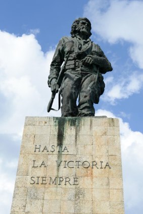 Statue at the Che Guevara Mausoleum, Santa Clara.
