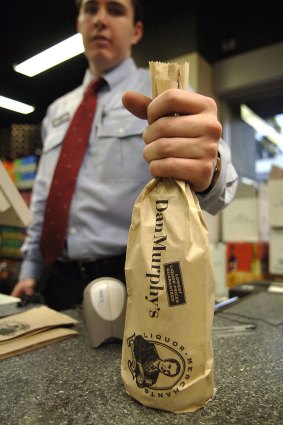 Dan Murphy's already has 46 per cent of the online liquor market, but Woolworths wants more.