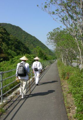 The pilgrimage route forms a circle around the circumference of the island of Shikoku.