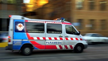 Victorian paramedics become best paid in Australia under 'sweetheart deal'
