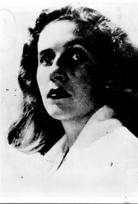 Dorothy Hewett in 1944. 