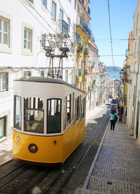 The Ascensor da Gloria in Bairro Alto.