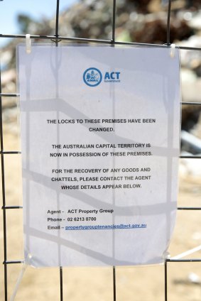 The notice on the entrance to the site.