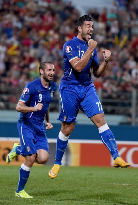 Graziano Pelle celebrates his goal.