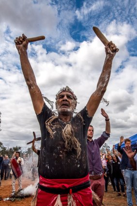 "Can you see him? He's there": Mutthi Mutthi elder David Edwards performs a ceremony for the repatriated ancestors at Balranald.