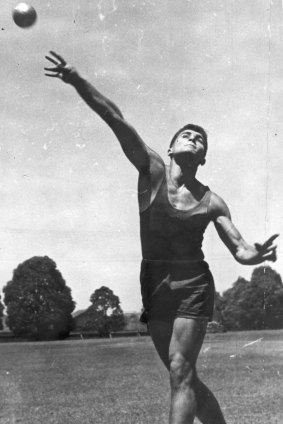 Before he went bush, Fomenko was a talented decathlete, tipped to qualify for the 1956 Melbourne Olympics.