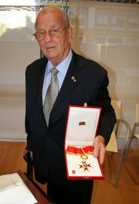 Johno Johnson after  receiving the Papal Medal in 2006.