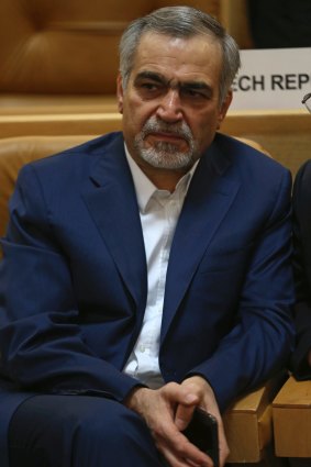  Hossein Fereidoun, brother and top aide of moderate Iranian President Hassan Rouhani has been detained over financial matters.