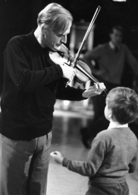 A young Nigel Kennedy with Yehudi Menuhin in October 1964.