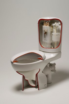 Caroma DuoSet toilet (1982).