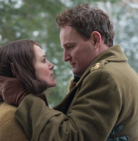 Keira Knightley and Jason Clarke as Rachael and Lewis Morgan in The Aftermath.