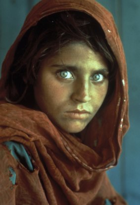 Sharbat Gula in the famous Steve McCurry photograph.