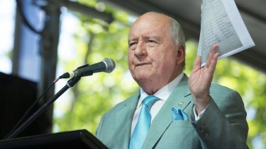 Sources are hopeful that Alan Jones will begin commenting on the preselection challenge next week. 