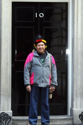Davi Kopenawa takes a message to 10 Downing Street in 2007. 
