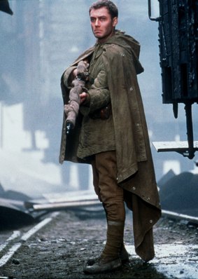 Jude Law as a Russian sharpshooter in the film Enemy at the Gates.
