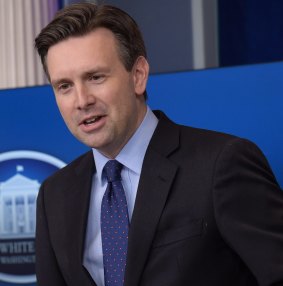White House press secretary Josh Earnest has criticised Donald Trump  for refusing to publicly accept Russia's role in the leak of Hillary Clinton's emails.