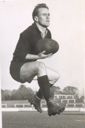 Former Carlton footballer Laurie Kerr.