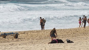Tui's mother collapsed on Maroubra Beach during the search for the 14-year-old boy.