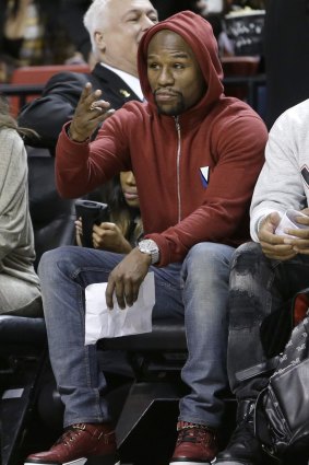 Courtside: Mayweather at the Heat game.