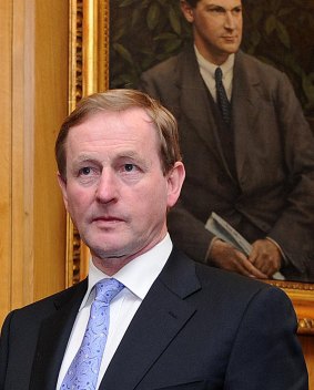 Taoiseach Enda Kenny says he doesn't agree with Tony Abbott's comments contained in his St Patrick's Day video message.