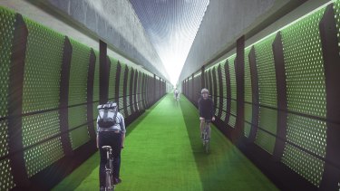 An artist's impression of the express "veloway" planned for above Footscray Road as part of the Western Distributor project. 