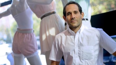 Ex American Apparel Ceo Dov Charney Is Counting On Your Amnesia