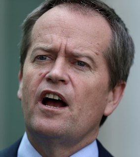 Labor leader Bill Shorten says Australia is going backwards in tackling climate change in the wake of the historic US-China deal.