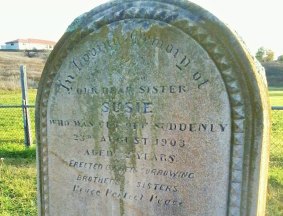 The headstone of Susie Gale's grave at Queanbeyan.
