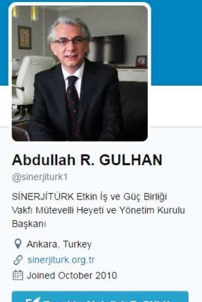 Staff profiles on TheUniTutor's website were fake – a photo of "general manager and former London School of Economics lecturer" Frank Delaney is actually that of Turkish engineer Abdullah R. Gulhan.