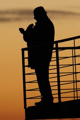 Casting a giant shadow: Bart Cummings strikes a familiar pose at trackwork in 2009.