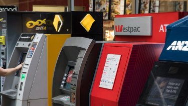 shopping centres prepare to go cashless