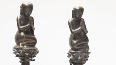 A pair of bronze Buddhist attendants, 18th century.
