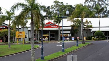 Alexandra Hills Hotel Armed Robbery Sparks Manhunt