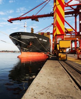 The Victorian government's plans for the privatisation of the Port of Melbourne could be in jeopardy.