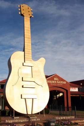Punters will make pilgrimages to the big Golden Guitar during the 2016 Tamworth Country Music Festival.