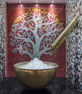 Ice bucket in the spa.