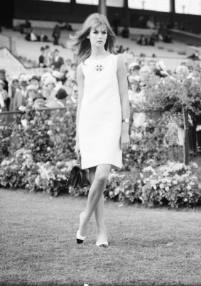 English model Jean Shrimpton attends Derby Day at Flemington Racecourse in Melbourne, October 30, 1965.