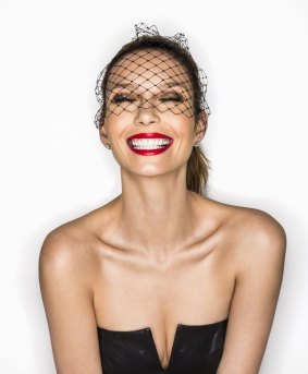 Ricki-Lee Coulter will perform at a fundraising gig for the RSPCA on Valentine's Day.