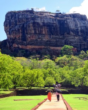 Sigiriya is a large stone and ancient fortress ruin in the central Matale district of Sri Lanka.