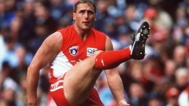 Afl Season 2017 Goal Kicking Legend Tony Lockett Joins Swans Coaching Staff