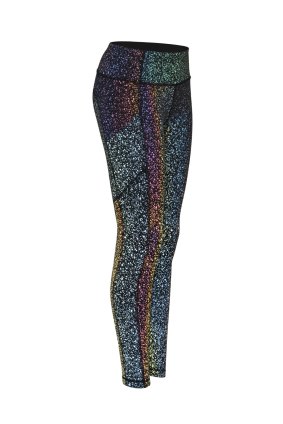The Lululemon "Splatter" tights that sold out in a hot (27) minutes.