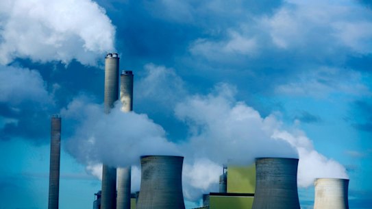 The poll showed strong support for an emissions intensity scheme to force high emissions power plants to reduce their emissions.
