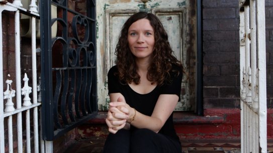 Geraldine Hewitt, a donor-conceived child, feels abandoned by the state government.