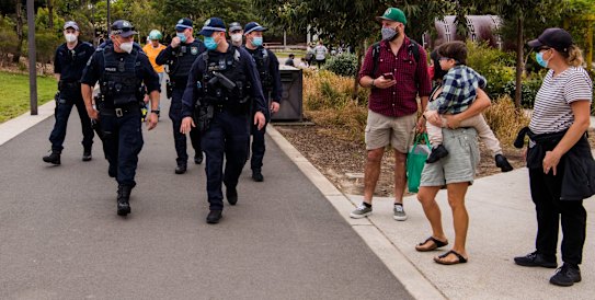Coronavirus- COVID-19. Police at Sydney Park, Alexandria in anticipation of anti- lockdown protests planned today. Saturday 18th September 2021. Photograph by James Brickwood. SMH NEWE 210918. 