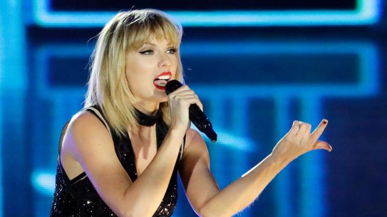 Taylor Swift claims Colorado radio host David Mueller groped her in June 2013.