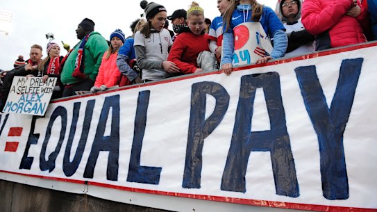 Full-time female employees in the banking and insurance industry could expect to earn on average around $30,000 or 20 per cent less each year on base salary than men employed within the industry. 