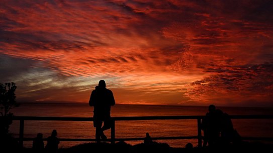 A red sunrise at Avalon ahead of a warm day and warmer Weekend.
Photo Nick Moir 10 sept 2021